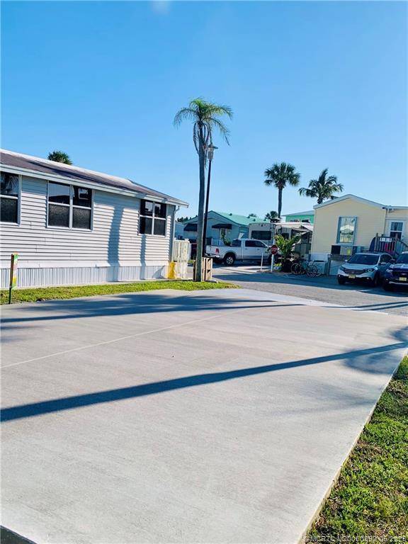 Jensen Beach, FL 34957,10725 S Ocean DR #355