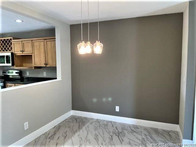 Sebastian, FL 32958,795 Rolling Hill DR