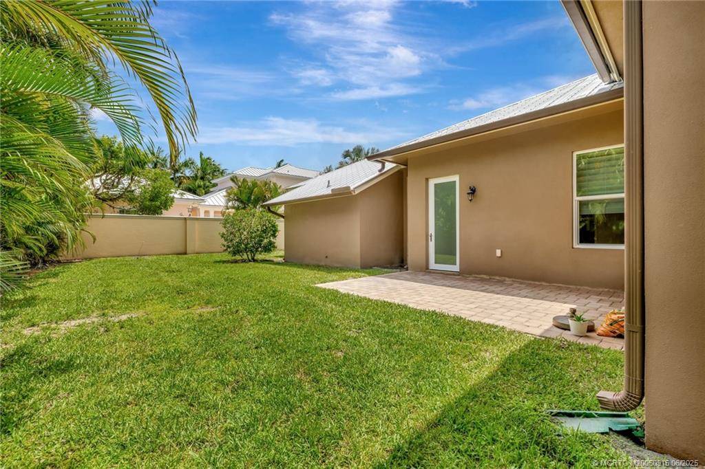 Stuart, FL 34996,311 SE Cardinal WAY
