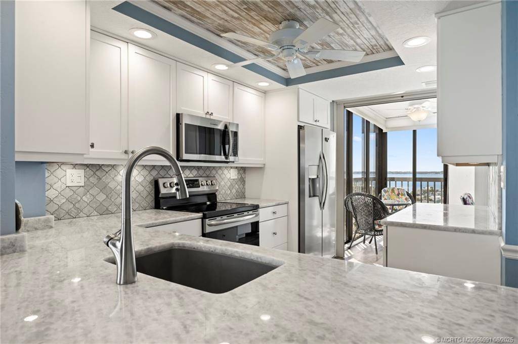 Jensen Beach, FL 34957,10600 S Ocean DR #910