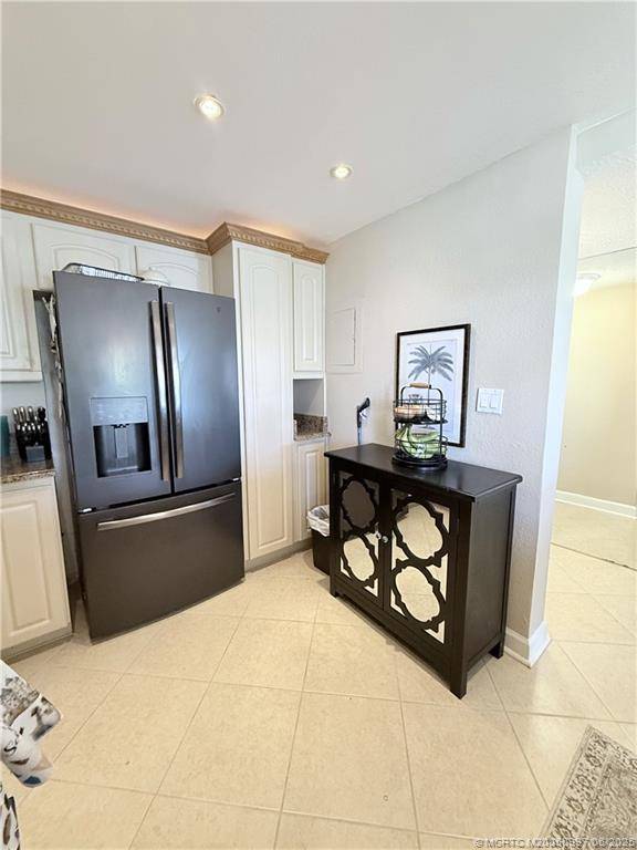 Jensen Beach, FL 34957,10600 S Ocean DR #7