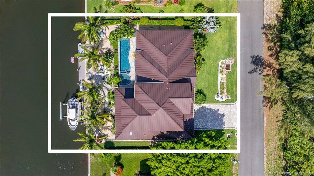 Hobe Sound, FL 33455,9335 SE Delafield ST