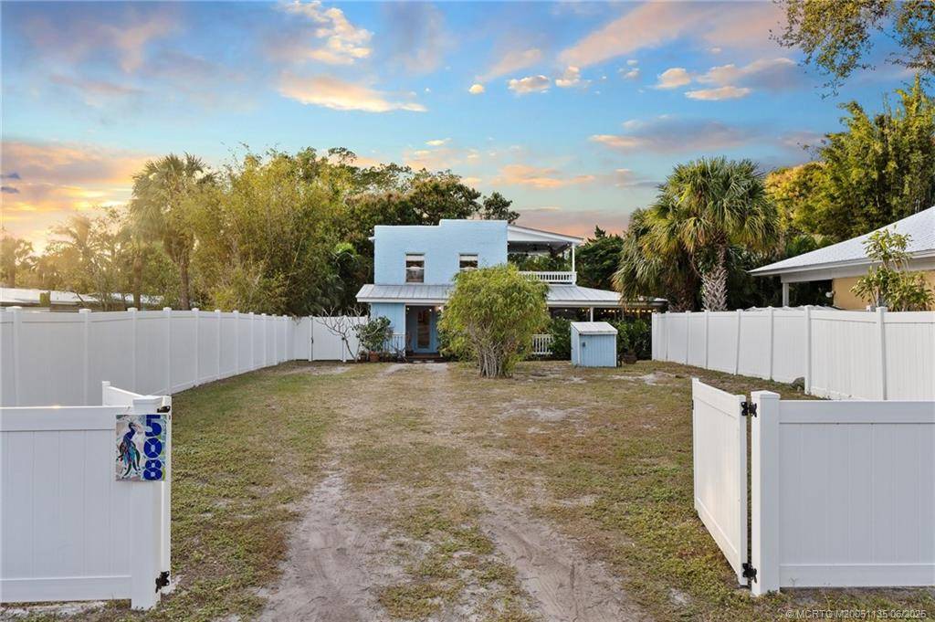 Stuart, FL 34994,508 SE Balboa AVE
