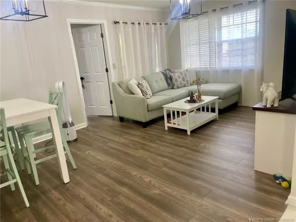 Port St Lucie, FL 34952,1522 SE Royal Green CIR #201