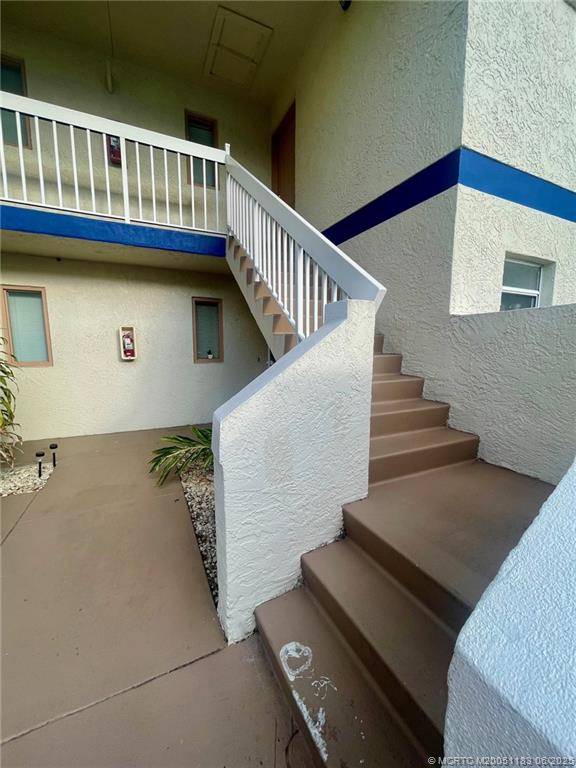 Port St Lucie, FL 34952,1522 SE Royal Green CIR #201