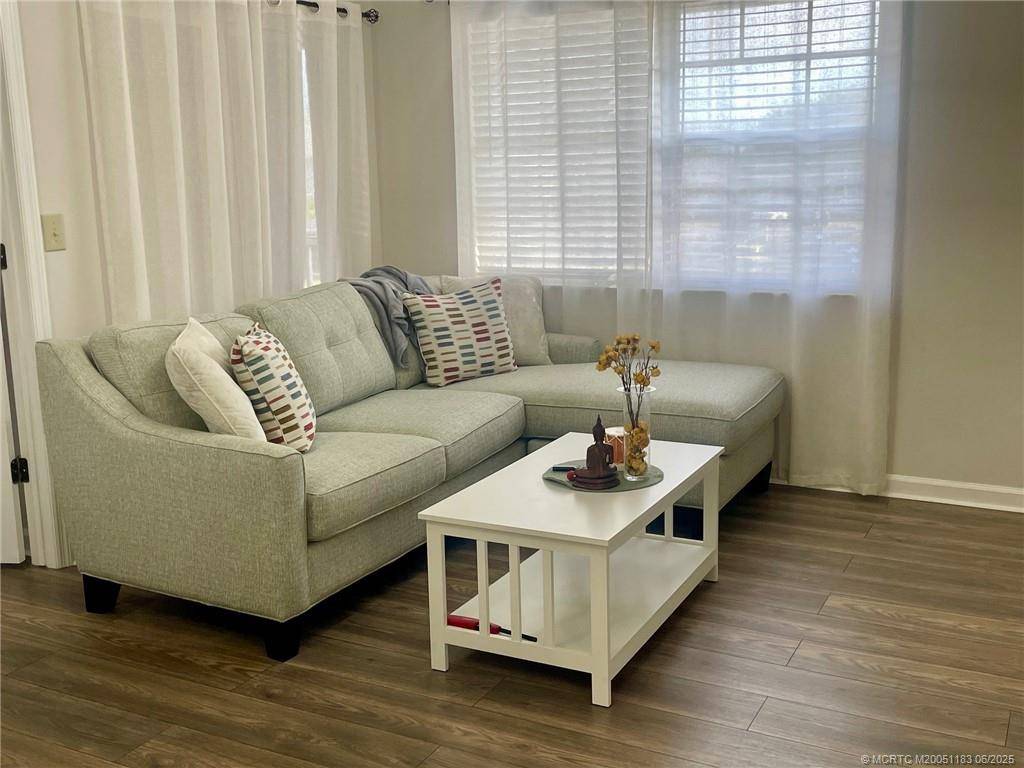 Port St Lucie, FL 34952,1522 SE Royal Green CIR #201