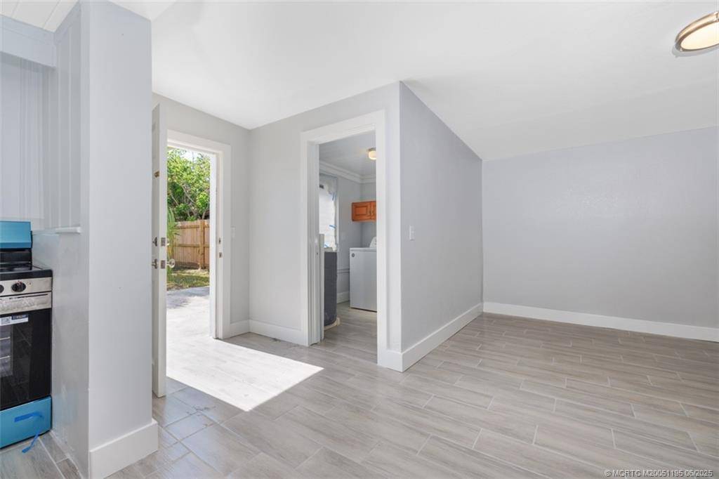 Jensen Beach, FL 34957,1073 NE Orange AVE
