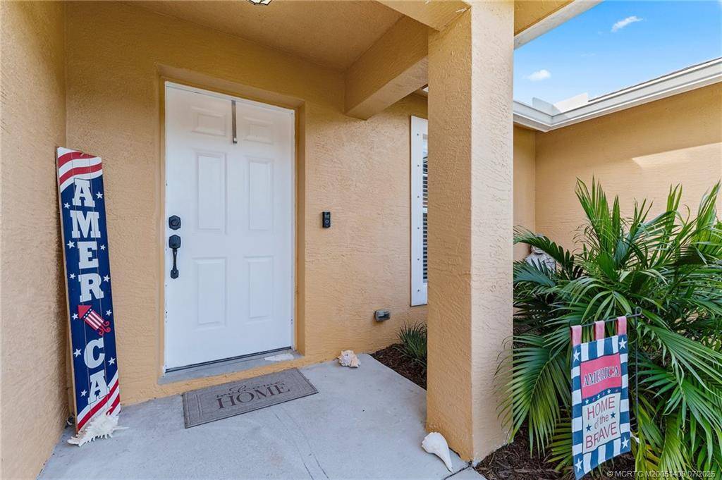 Port St Lucie, FL 34984,217 SW Voltair TER