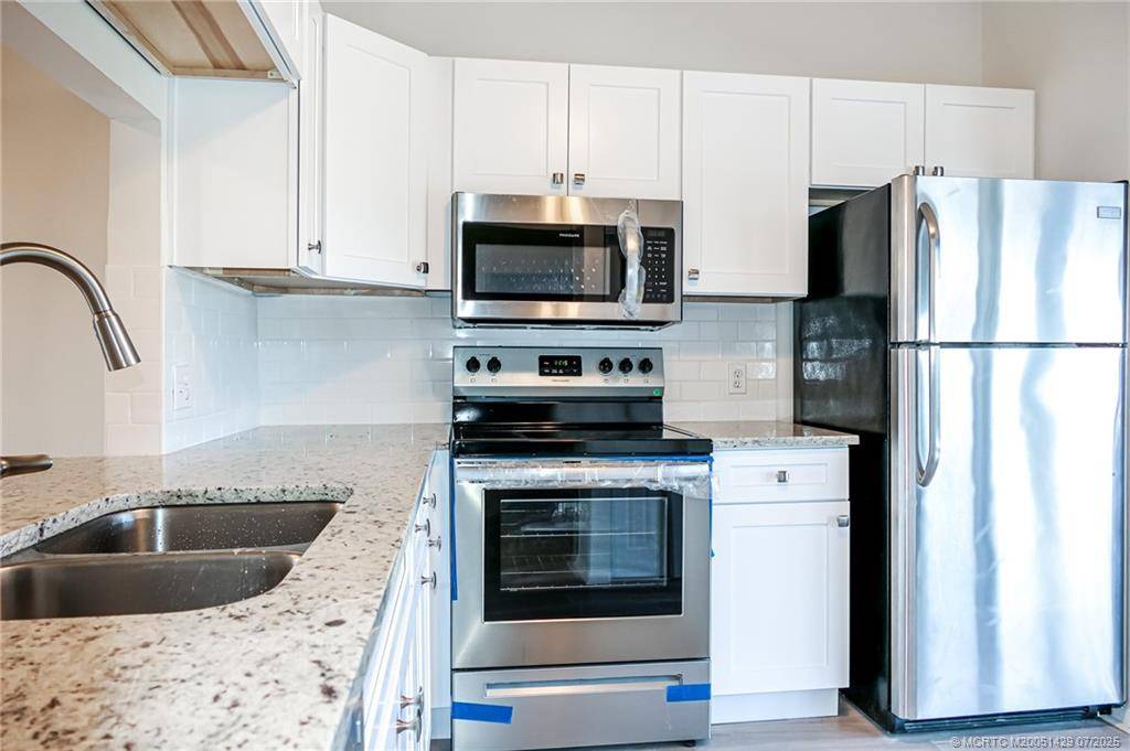 Jensen Beach, FL 34957,1585 NE Beacon DR #1107