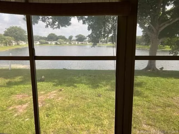 Lake Worth, FL 33467,141 Plantation BLVD