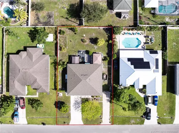Port St Lucie, FL 34953,962 SW McElroy AVE