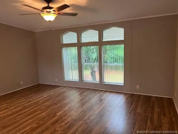 Palm Beach Gardens, FL 33410,2555 PGA BLVD #341