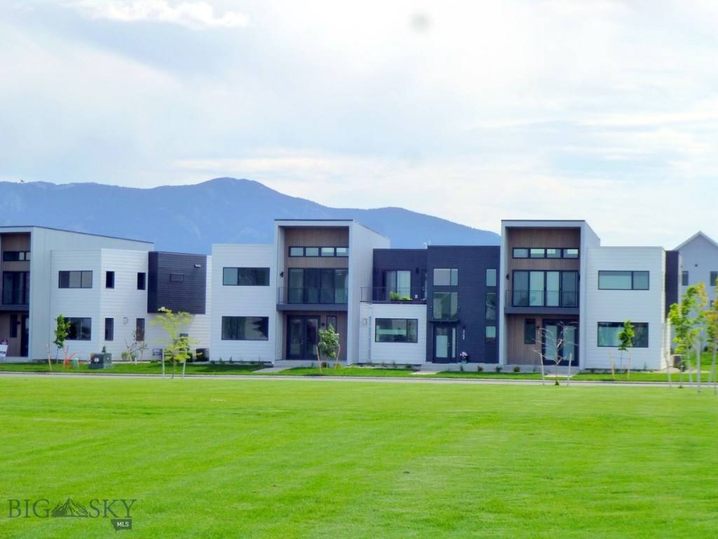 3877 Kimberwicke Street, Bozeman, MT 59718