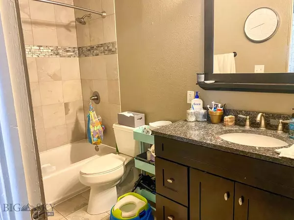 Butte, MT 59701,102 Star LN