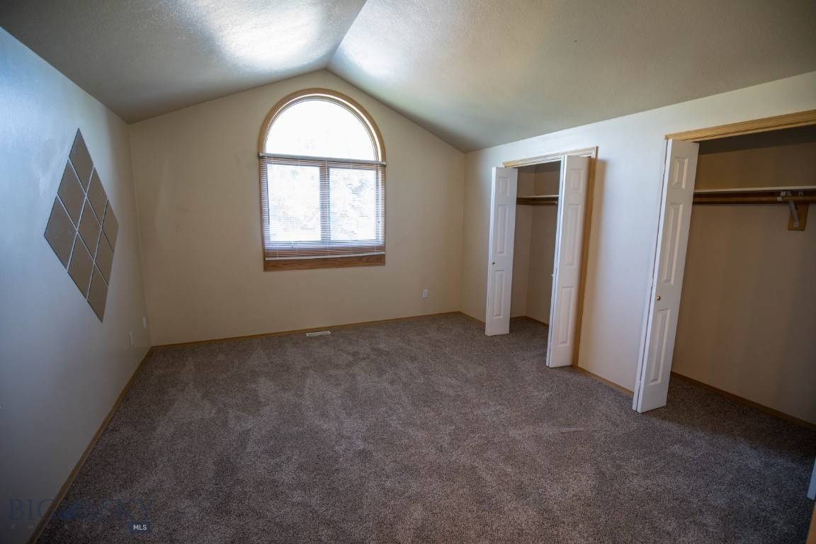 Bozeman, MT 59718,513 N 19th AVE