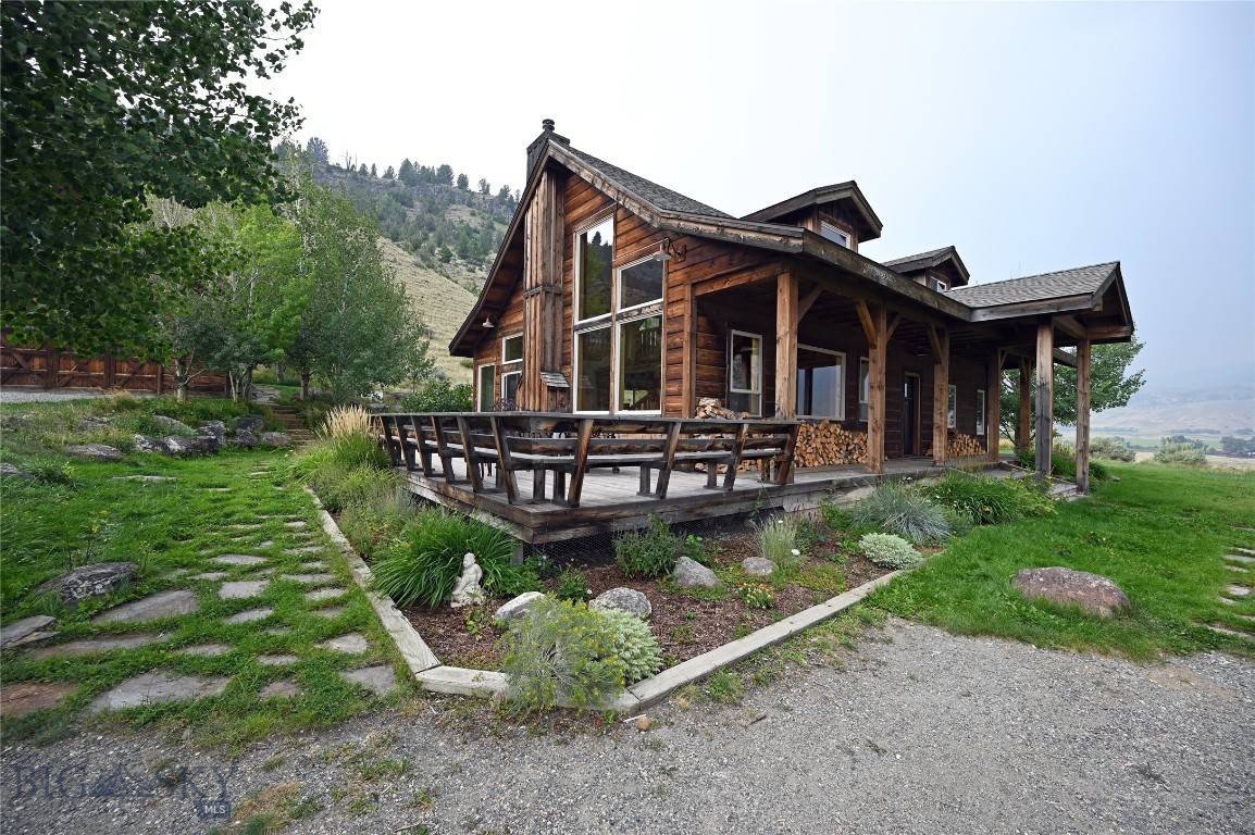 Emigrant, MT 59027,562 E River RD