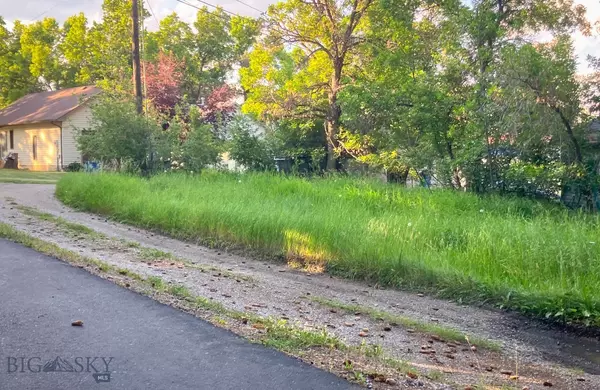 Lewistown, MT 59457,916 W Montana