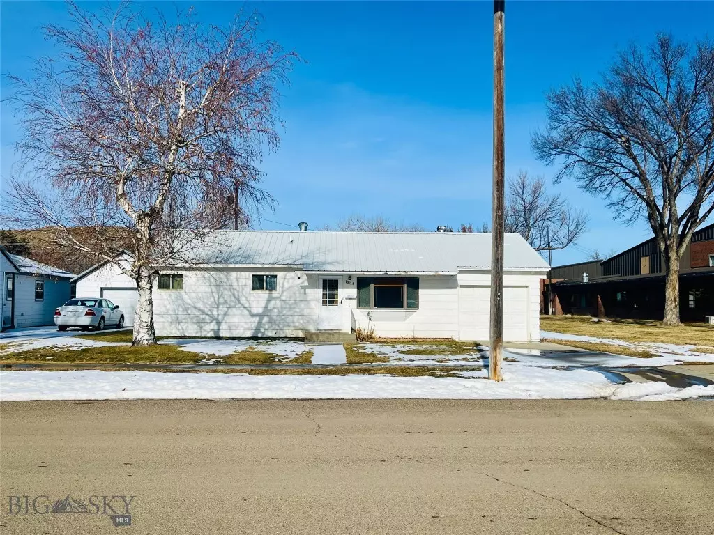 Fort Benton, MT 59442,1814 Washington ST