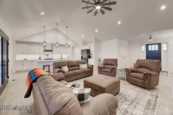 2172 Dryland LOOP, East  Helena, MT 59635
