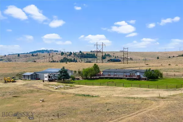 812 Coyote LN, Butte, MT 59701