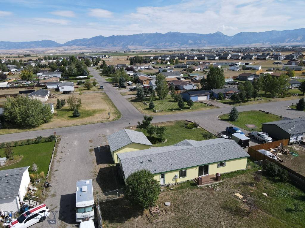 Belgrade, MT 59714,406 Red Oak