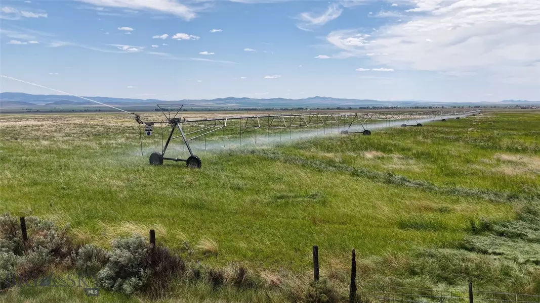 261 MT Highway 437, Toston, MT 59643