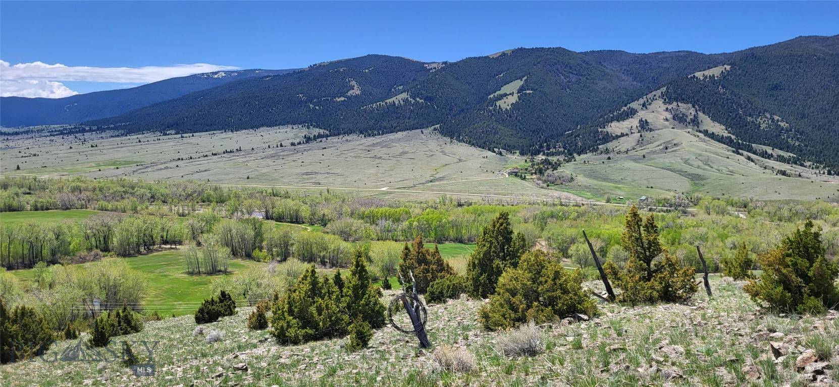902 Lower Valley RD, Boulder, MT 59632