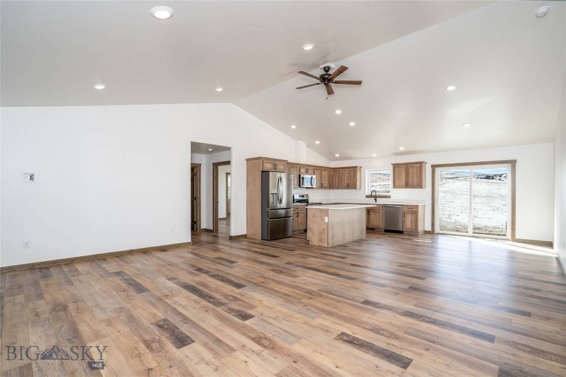 Three  Forks, MT 59752,24 Durango TRL