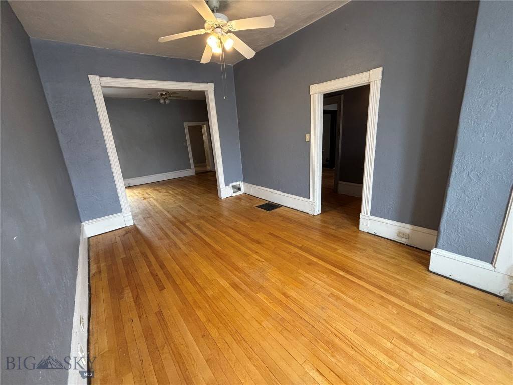 Butte, MT 59701,527 W Park