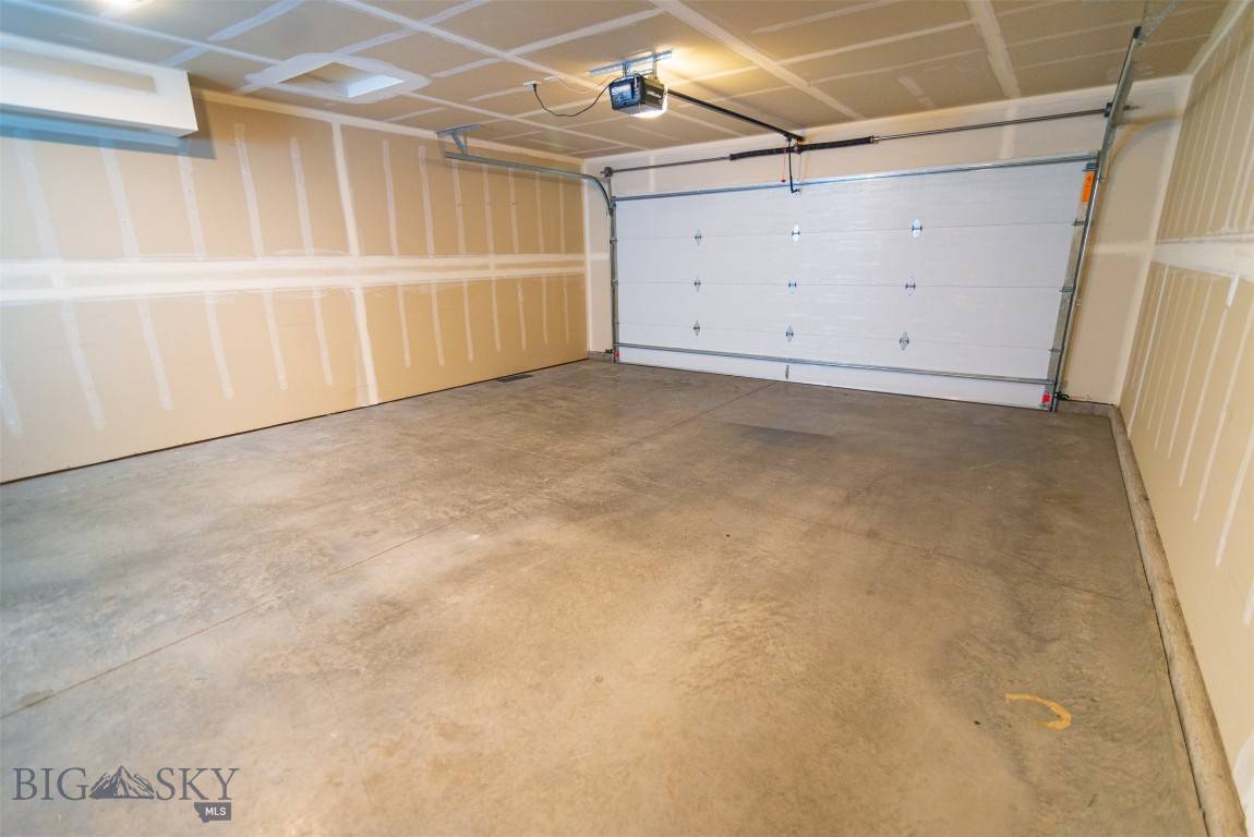 Belgrade, MT 59714,1309 Westwood CIR #C