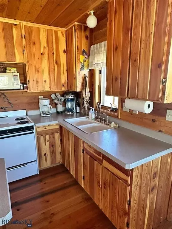 Helena, MT 59602,8518 Backburn Drive