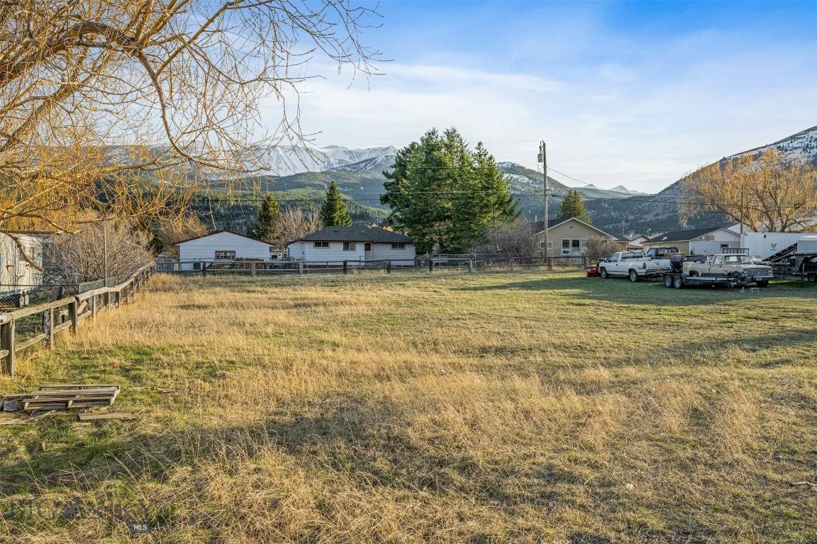 Anaconda, MT 59711,213 Warren