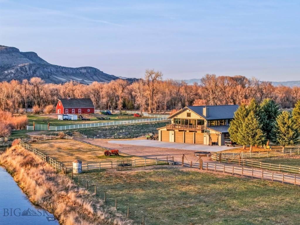 Willow  Creek, MT 59760,2400 Meridian Cemetery