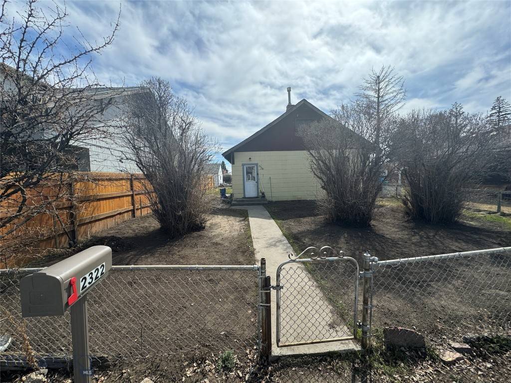 2322 Locust, Butte, MT 59701