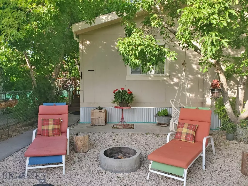 Dillon, MT 59725,133 W Helena ST