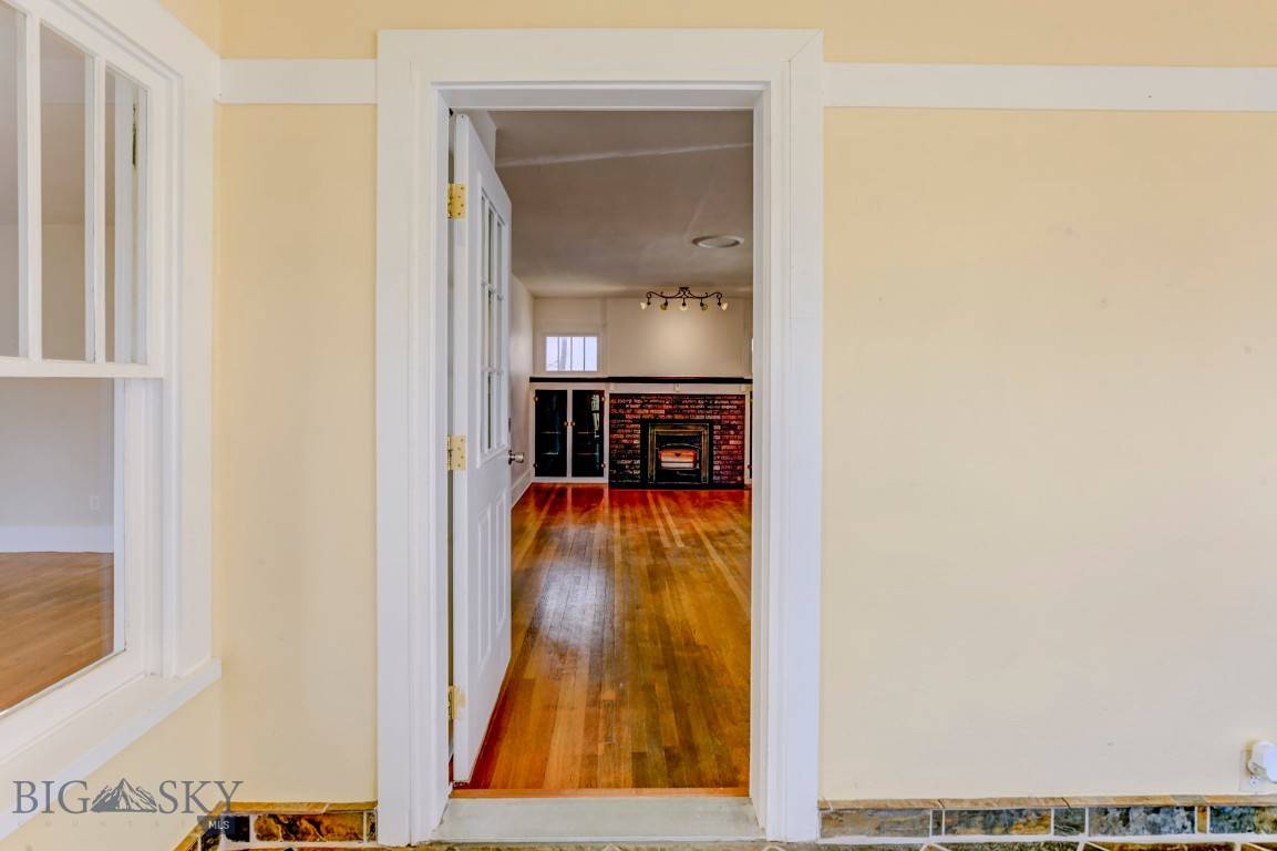 Livingston, MT 59047,725 W Callender ST