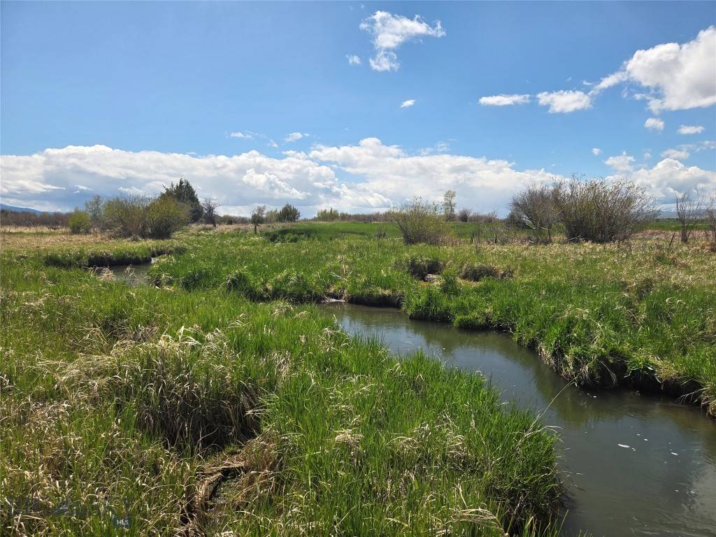 Twin  Bridges, MT 59754,NHN MT Hwy 287