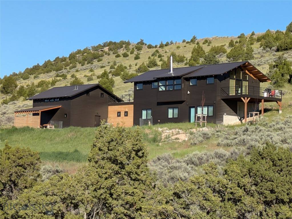 94 Rock Castle RD, Manhattan, MT 59741
