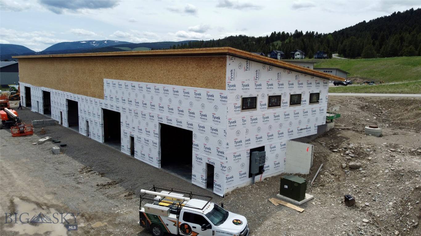 17 Blacksmith LOOP #E, Gallatin  Gateway, MT 59730