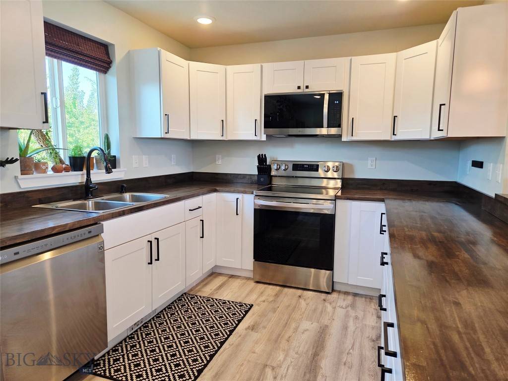 Twin  Bridges, MT 59754,108 E 9th AVE