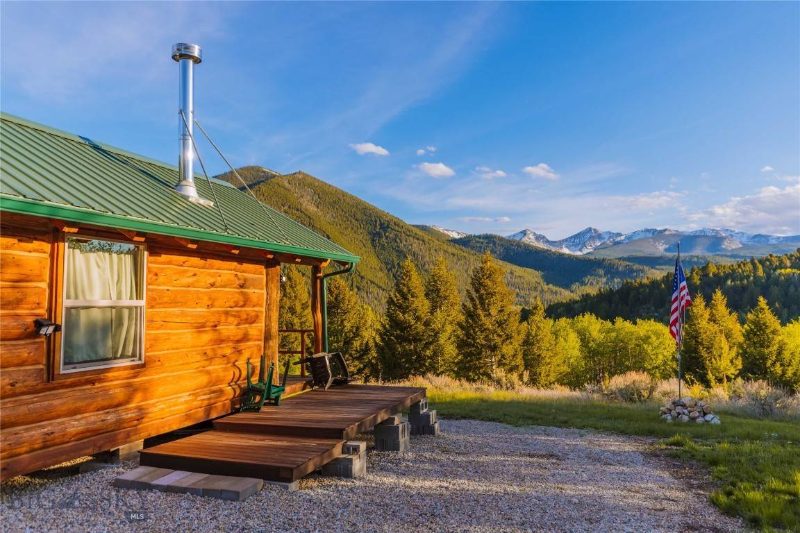 343 Wolverine DR, Anaconda, MT 59711