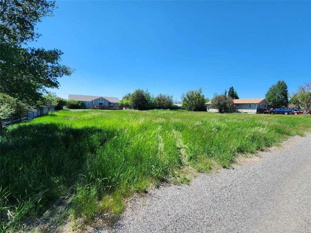 Livingston, MT 59047,103 Ash LN