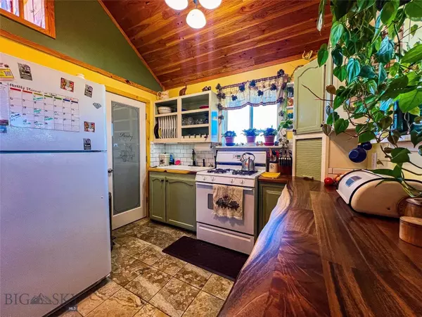 Darby, MT 59829,4000 Going To Sun RD