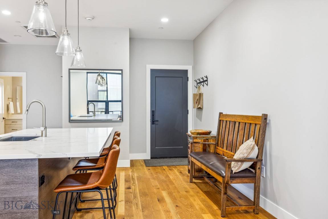 Bozeman, MT 59715,5 W Mendenhall #417