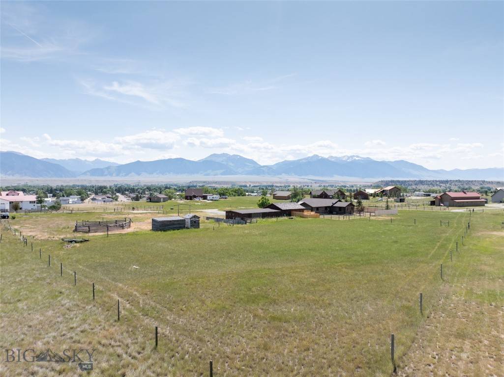 Ennis, MT 59729,107 Antelope Meadows RD
