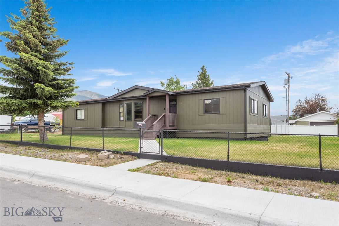 3020 Fairmont, Butte, MT 59701