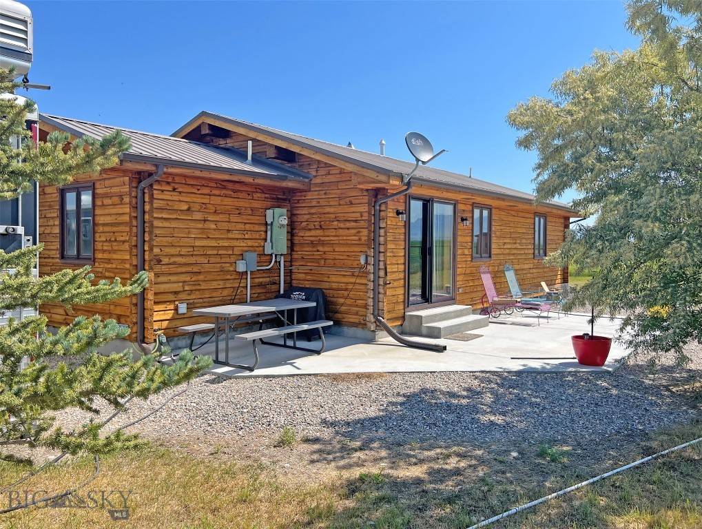 Dillon, MT 59725,143 Aurora LN
