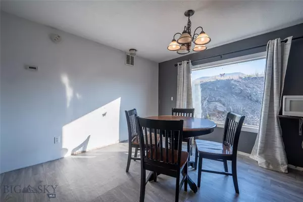 Livingston, MT 59047,32 Prairie Dog RD