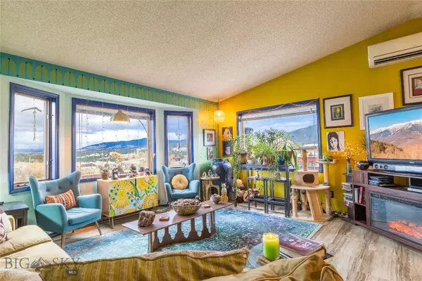 Clancy, MT 59634,9 Hilltop DR