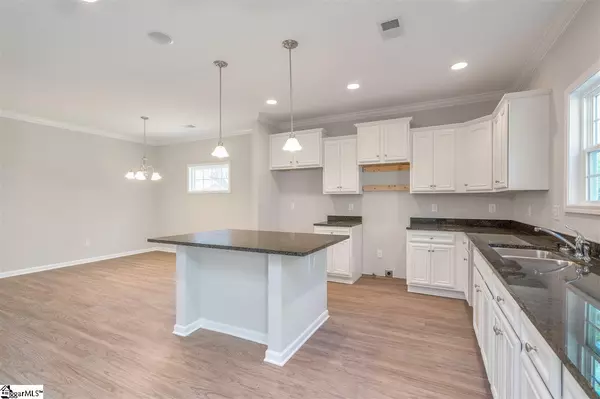 Inman, SC 29349,636 Autumn Breeze Walk